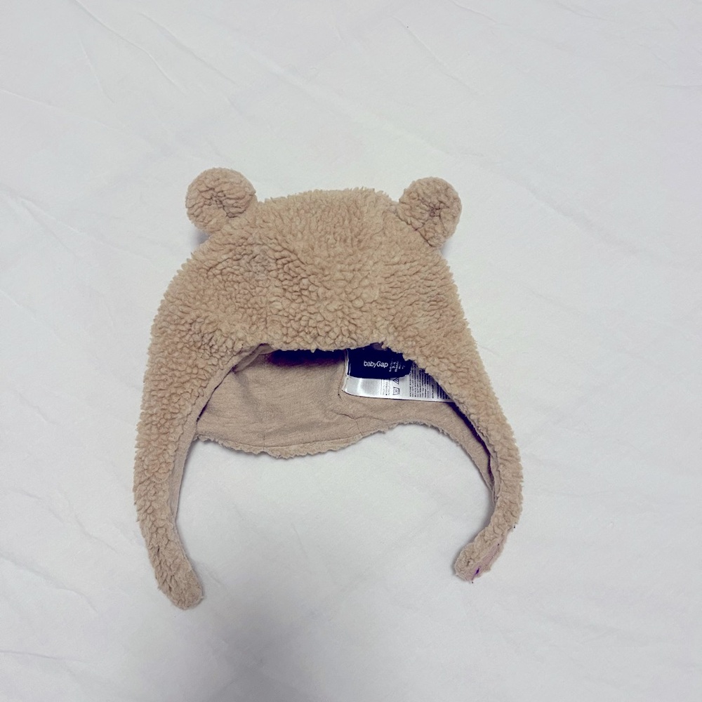 Baby gap Sherpa tan bear hat size 3-6 months